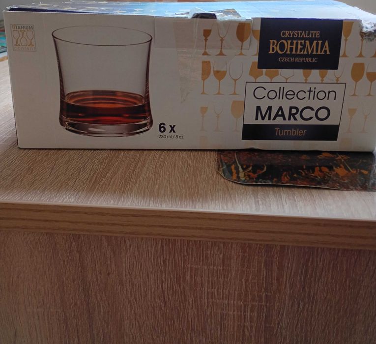 Продавам стъклени чаши Bohemia