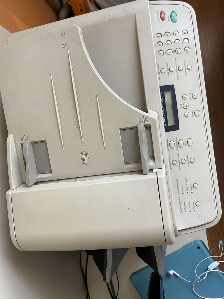 Срочно Принтер XEROX PE 220