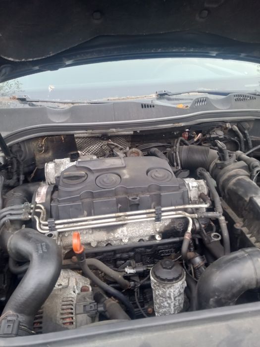 Dezmembrez Volkswagen Passat B6