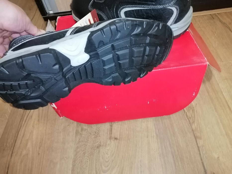 Нови ! Мъжки работни обувки 45