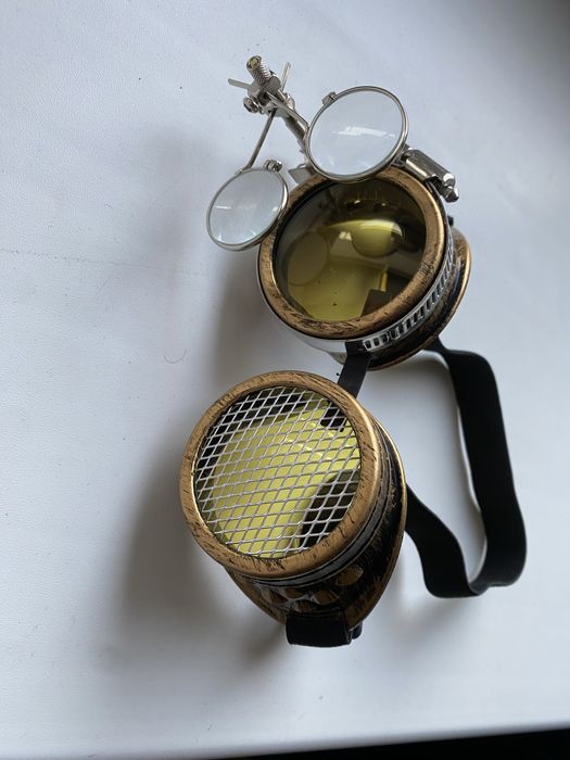 Очки в стиле киберпанк