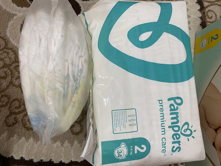 Подгузники и пеленки все вместе за 4000