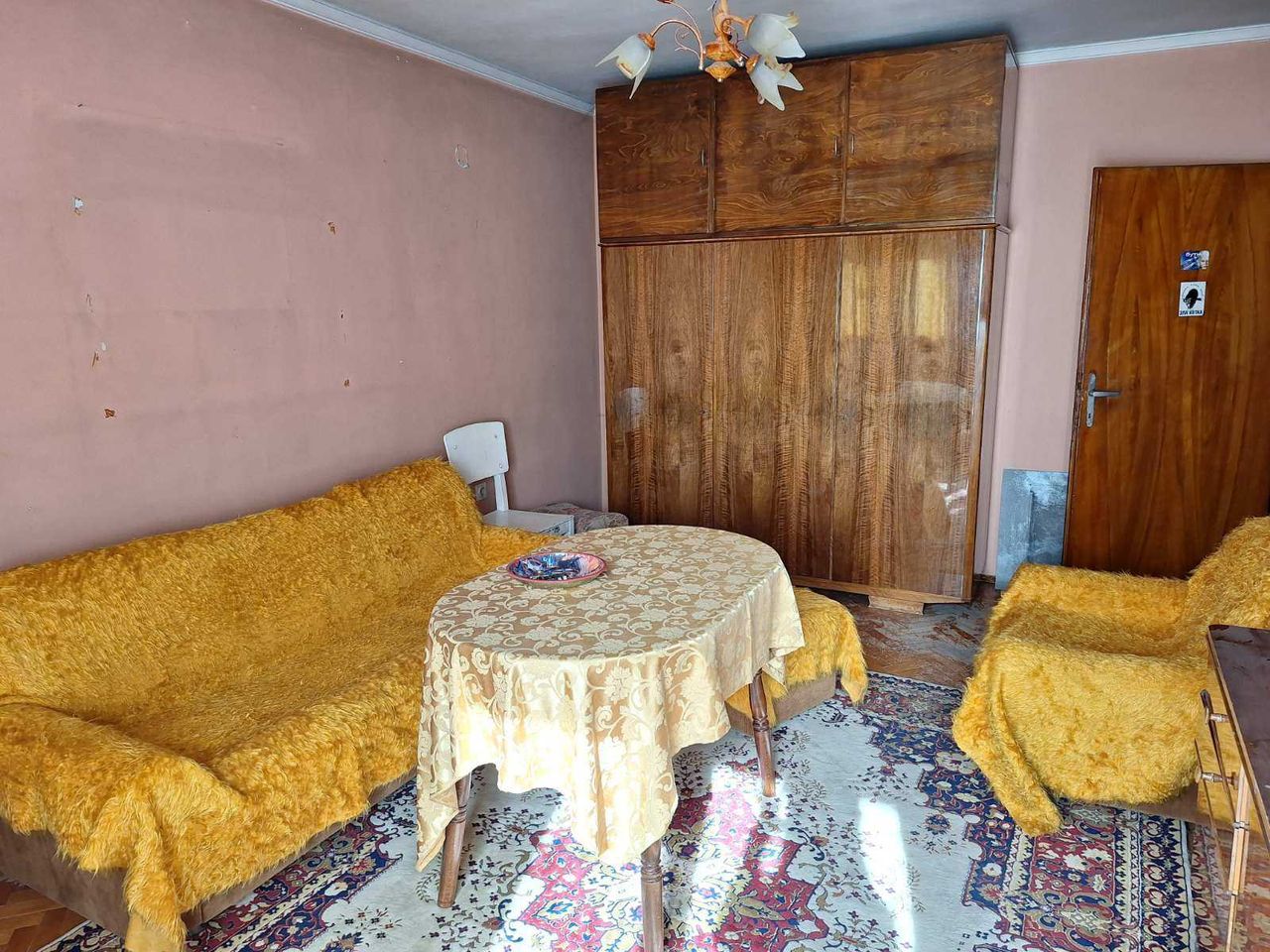 Продава се Двустаен апартамент в Габрово, Център - 68 кв.м за 675 €/кв.м - Снимка #1