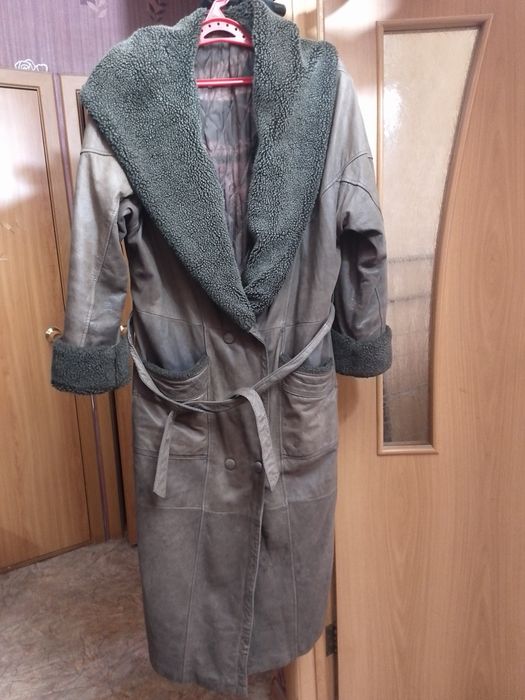Плащ женский кожаный