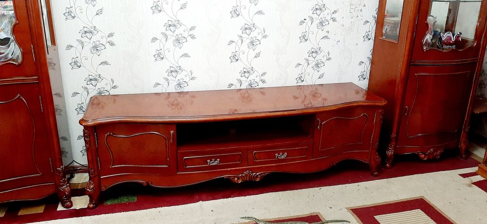 Продаётся мебель Китай. Срочно. Качественная