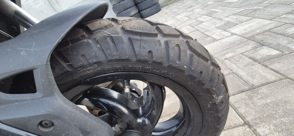 Scuter Piaggio , 49 Cm , anvelope noi ,07/2013 ,cu acte COC