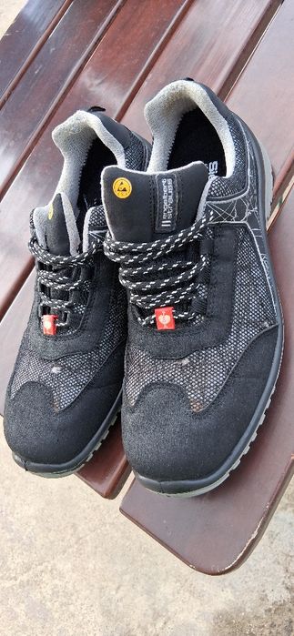 Bocanci  Uvex  Strauss   Atlas