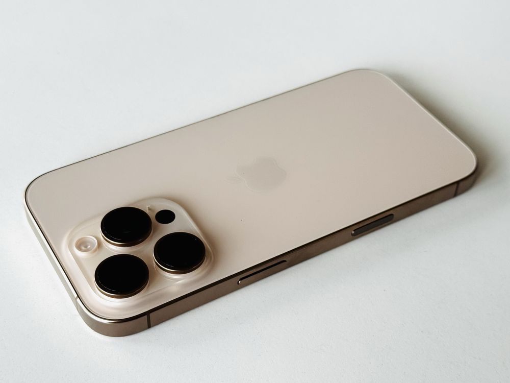 НОВ! Iphone 16 Pro 256GB Desert Titanium Гаранция 6 месеца