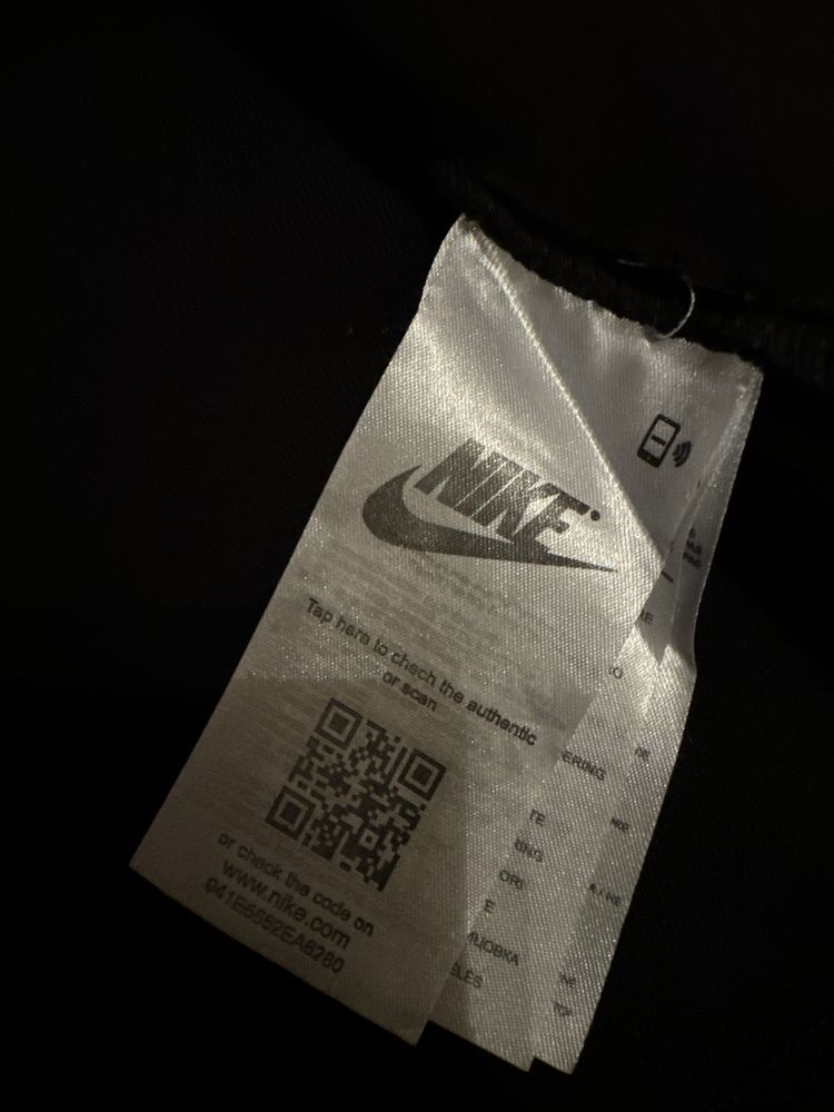 Nike женски суичър
