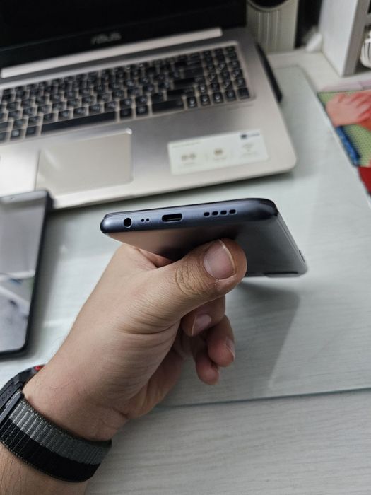Realme C25 в идеальном состоянии