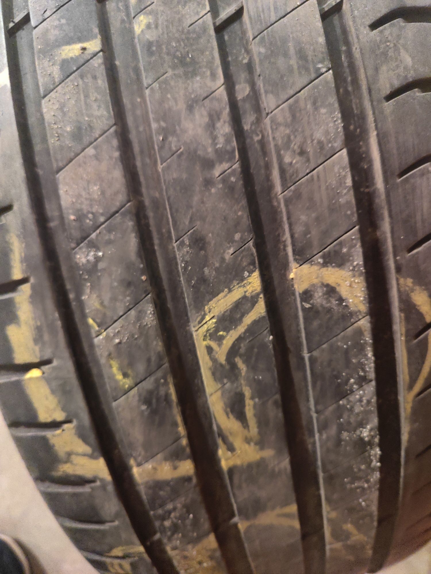 4 броя Гуми 235/35/19 Michelin