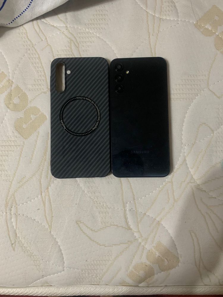 Samsung A24.