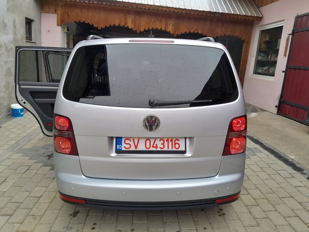 VW Touran 2.0 DSG -BMM