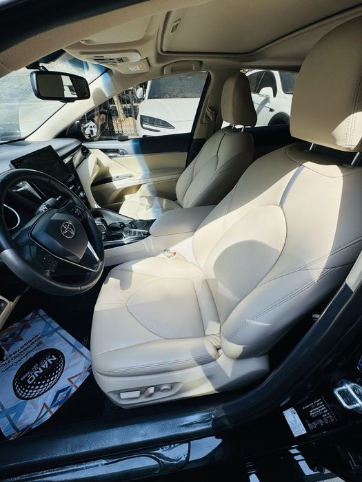 Tayota camry gibrid 2023