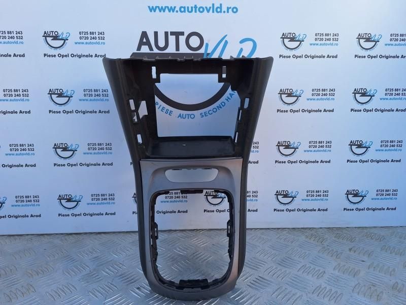 Consola centrala multimedia Opel Astra K