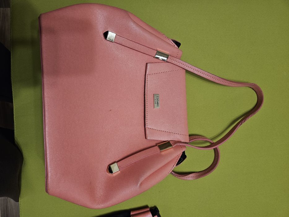 Дамска италианска чанта цвят корал