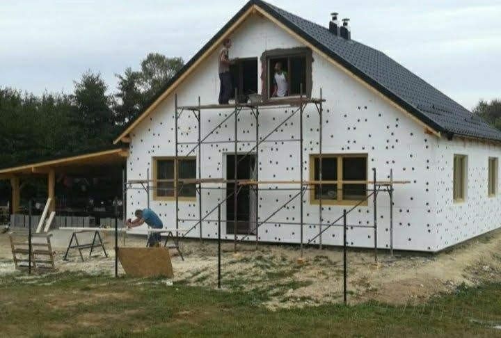 Casa pe structura metalica locuibila la gata