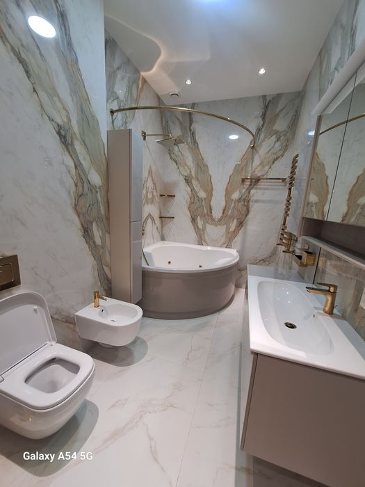 Евро дом с шикарным дорогим ремонтом и мебелью 3 уровня