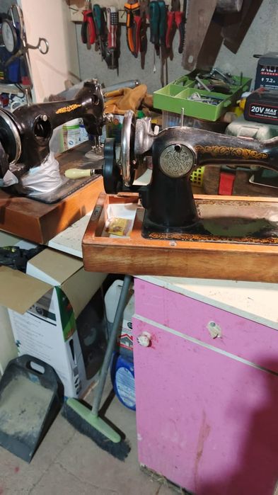 Швейные машинки на запчасти.