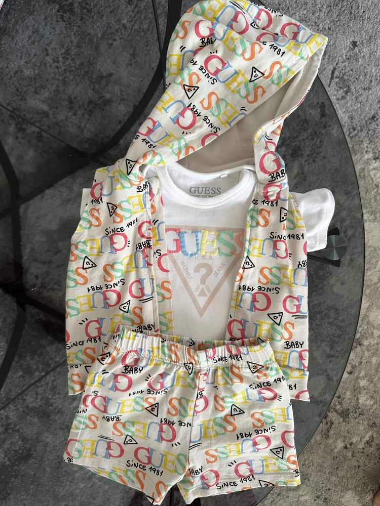 Guess комплект за момченце