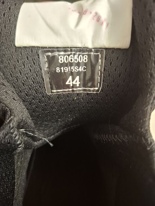 Срочно продам Обувь, ботинки мужские, водонепроницаемые.