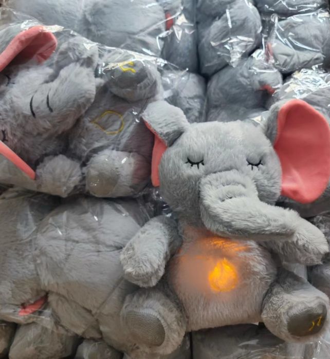 Дишащо светещо слонче