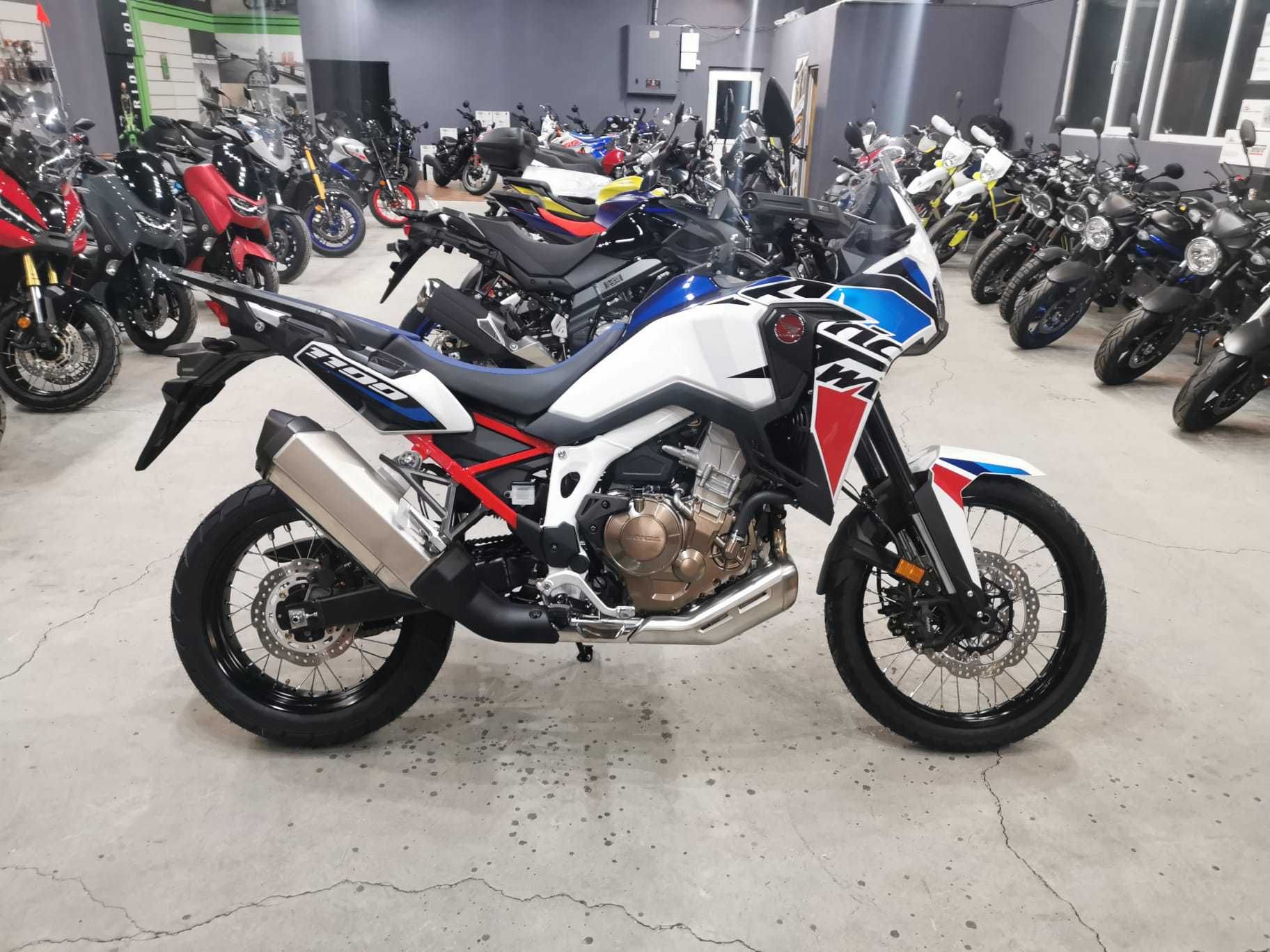 Honda CRF1100 AFRICA TWIN  manuala  -Pret PROMO Honda Constanta