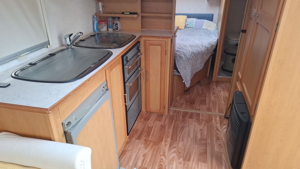 Rulotă Magnum An 2004