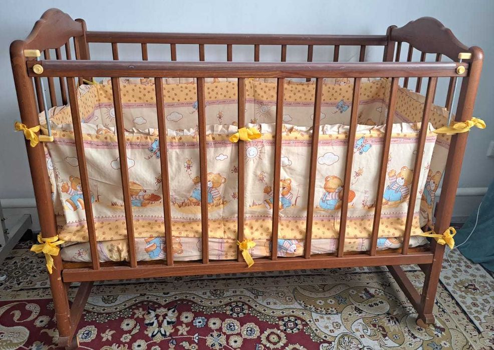 Детская кровать для малышей