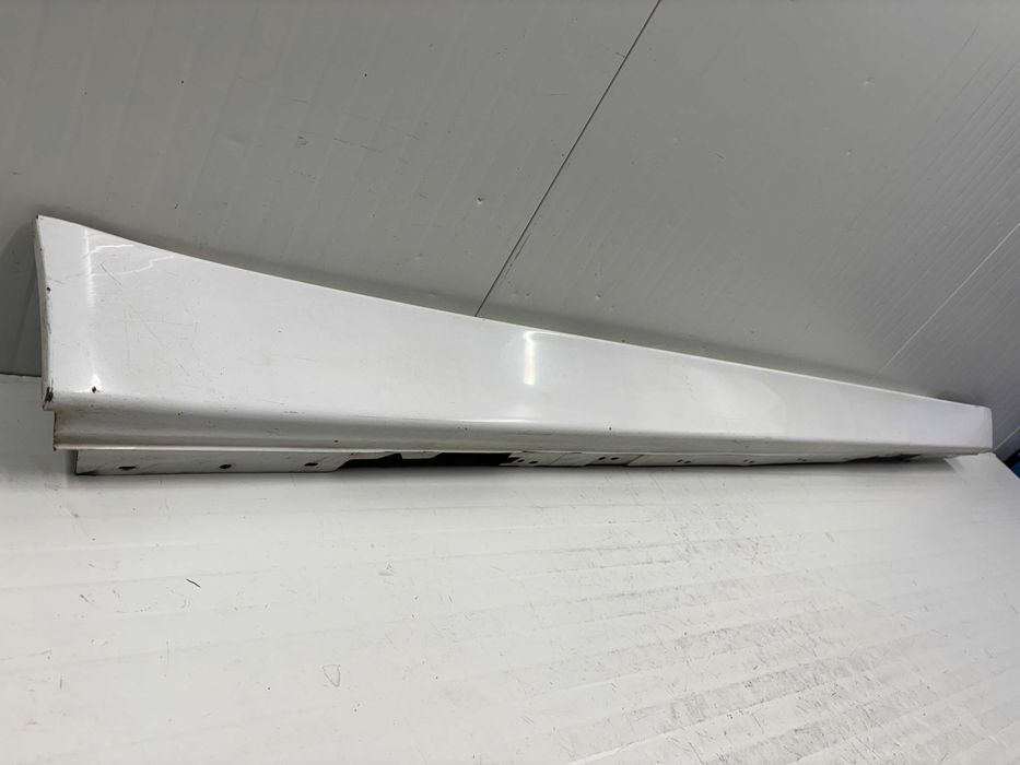 Ляв праг БМВ Ф30 Ф31 F30 F31 Десен праг БМВ Ф30 Ф31 F30 F31 Различни