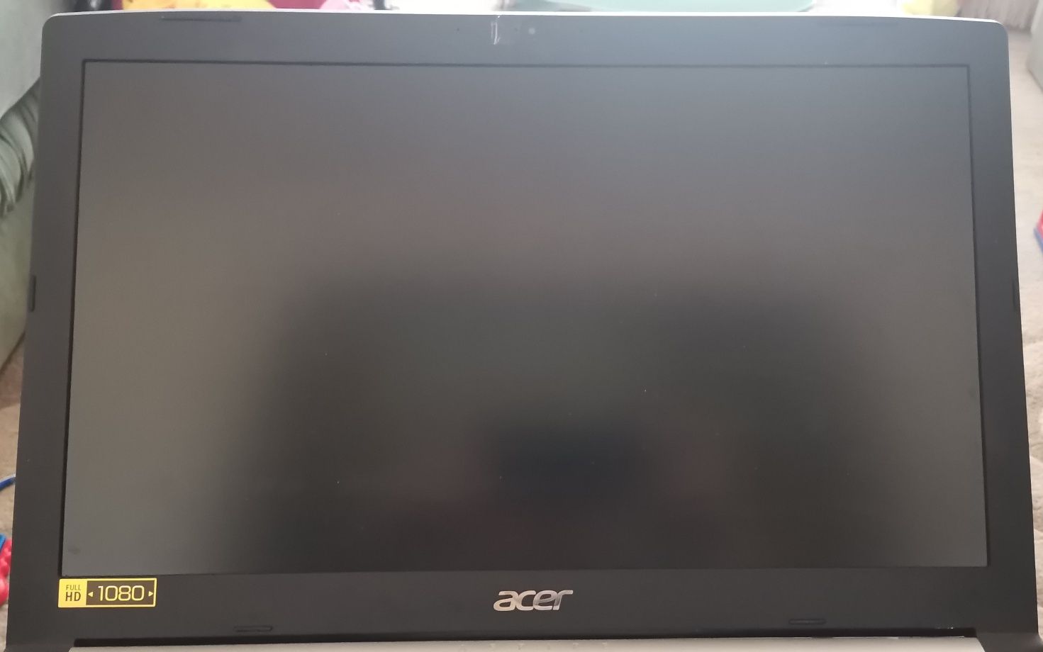 Dezmembrez Acer Aspire A517-51-56D2 i5 gen 7, defect