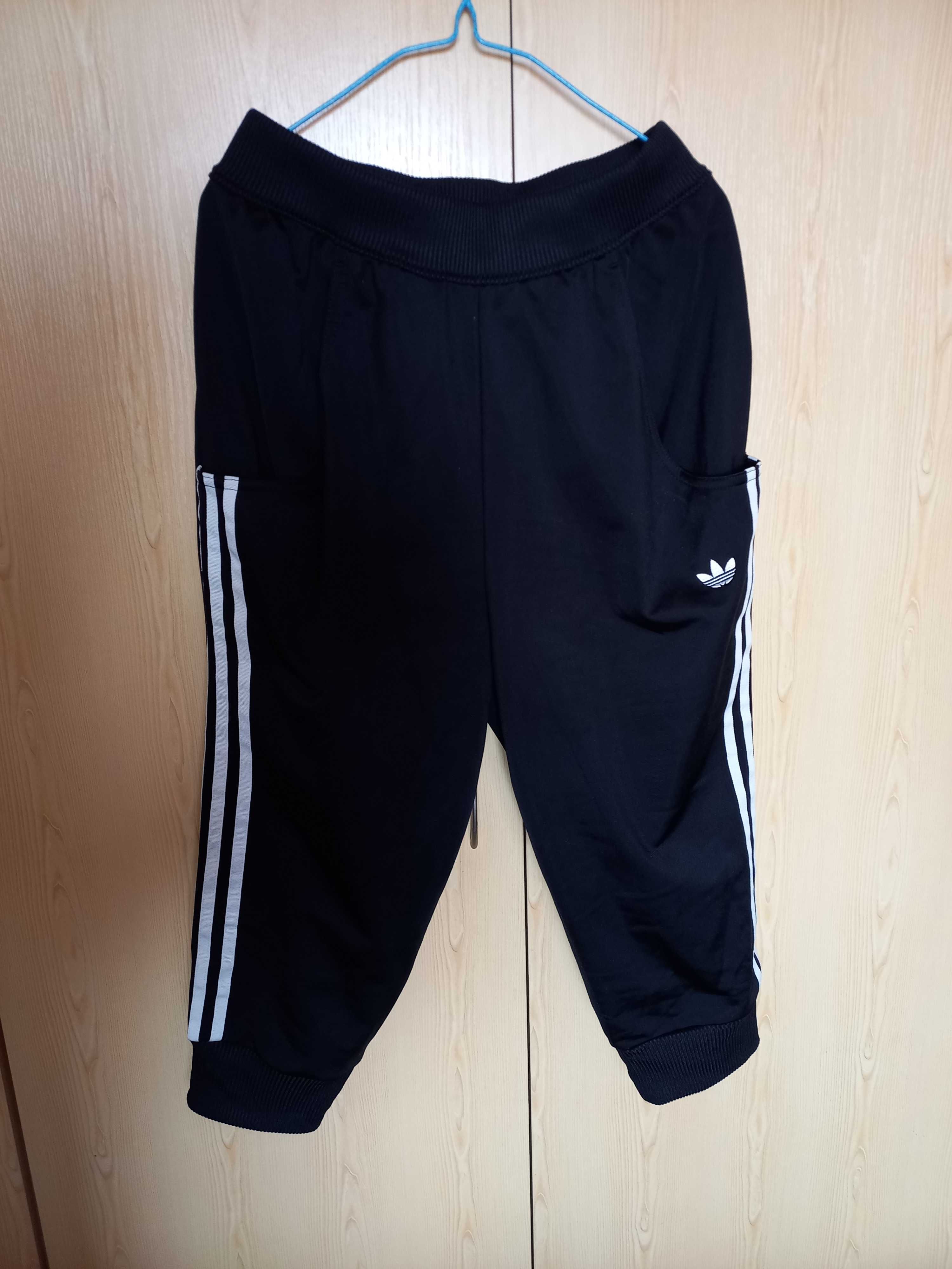 Adidas оригинално долнище 7/8