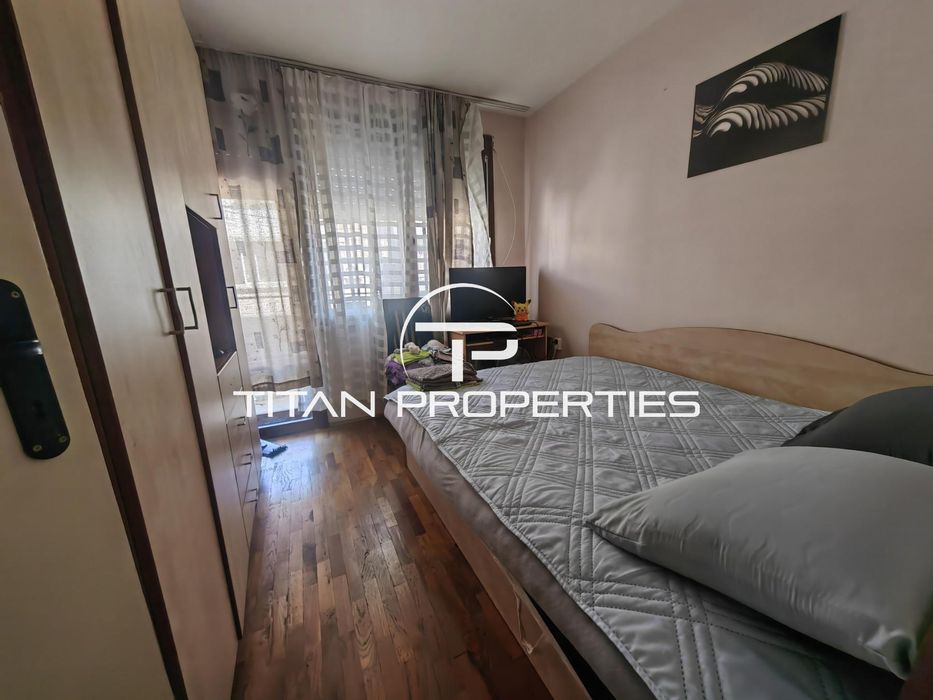 Продава се Двустаен апартамент в Варна, Цветен квартал - 68 кв.м за 2206 €/кв.м - Снимка #3