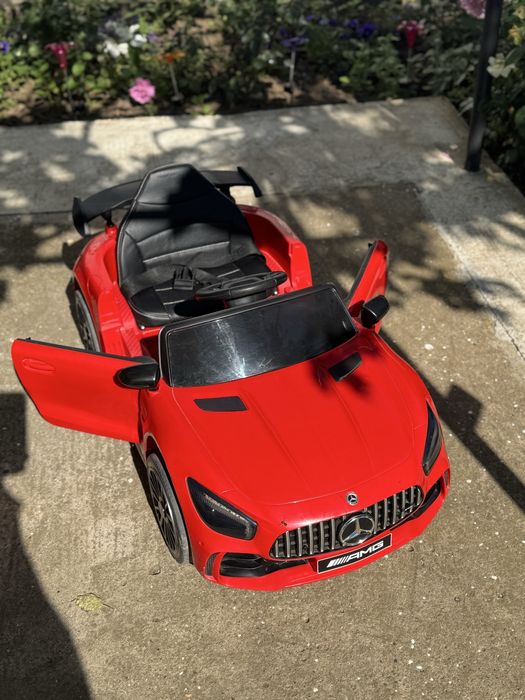 Акумулаторна кола Mercedes Benz GTR AMG 12V c меки гуми