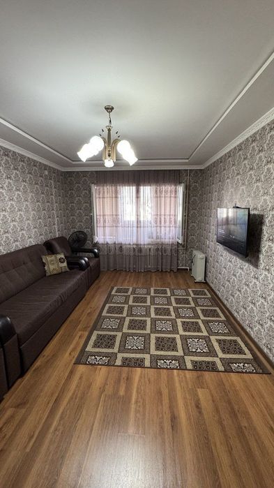 Продаю квартиру Чилонзар Домбрабад 2/2/4.