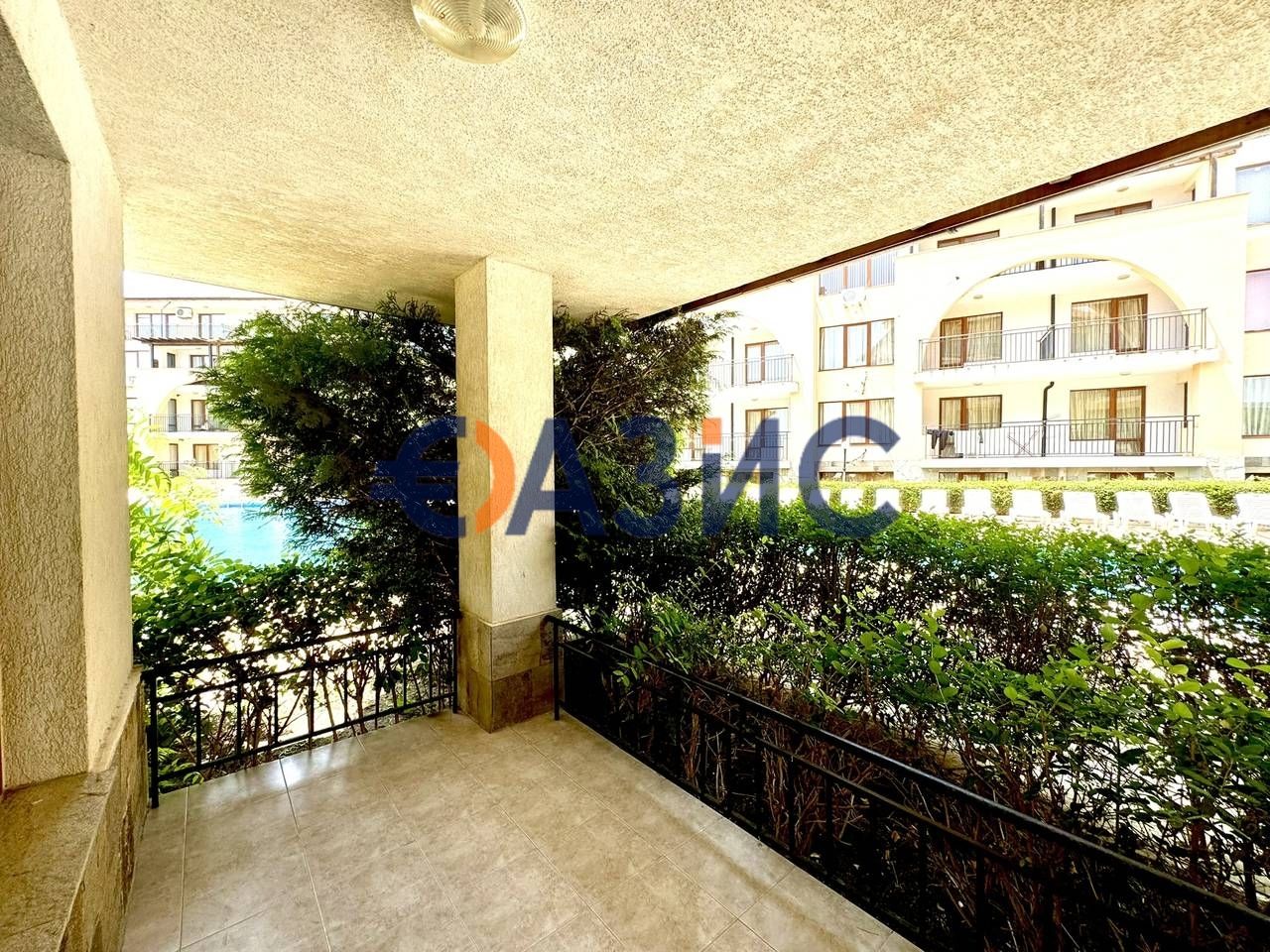 Продава се Двустаен апартамент в с. Кошарица, Област Бургас - 59 кв.м за 1074 €/кв.м - Снимка #14