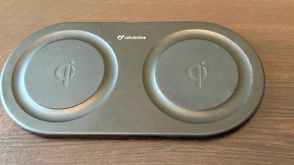 Двойно безжично зарядно; смартфон, часовник, слушалки. Wireless charge
