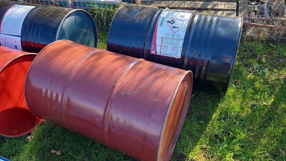 Butoaie de tablă – pentru ulei uzat, motorină sau service auto