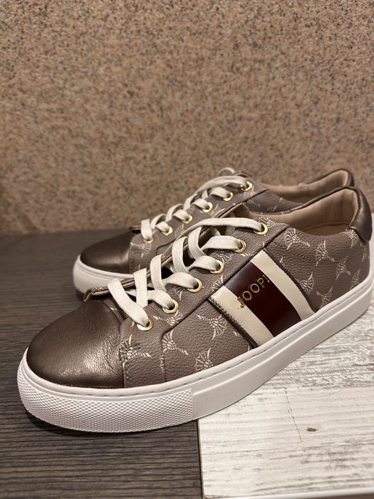 JOOP сникърси в златисто