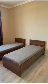 Односпальная кровать размер 90*200