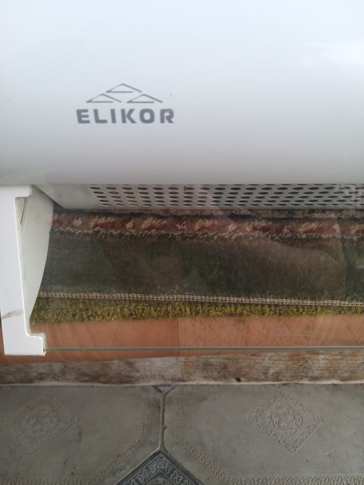 Продам вытяжку Elikor