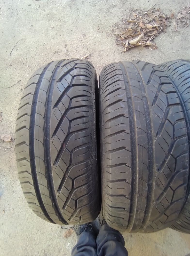 185/65/15 Uniroyal