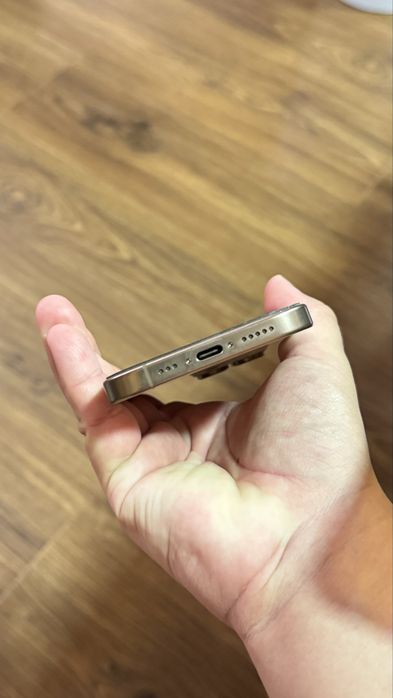 Продается IPhone 16 pro