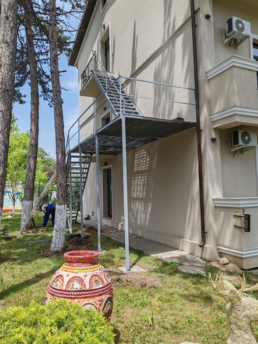 Vindem scări zincate 2