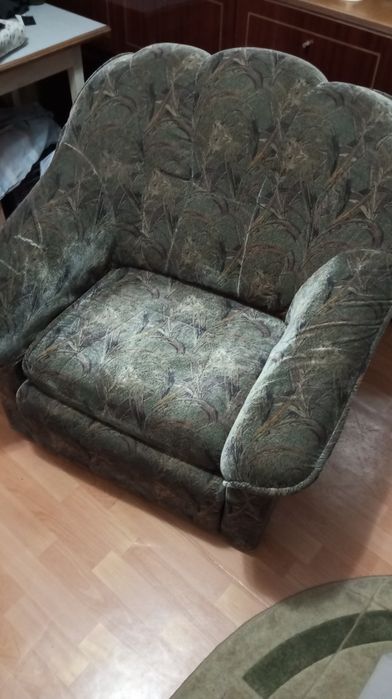 Отдам раскладное кресло и кровать