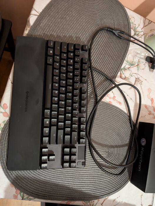 Клавиатура Steelseries Apex 7 TKL