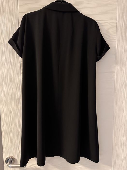 Rochie gen capa Zara Mărimea XS pe eticheta  Merge și pentru S