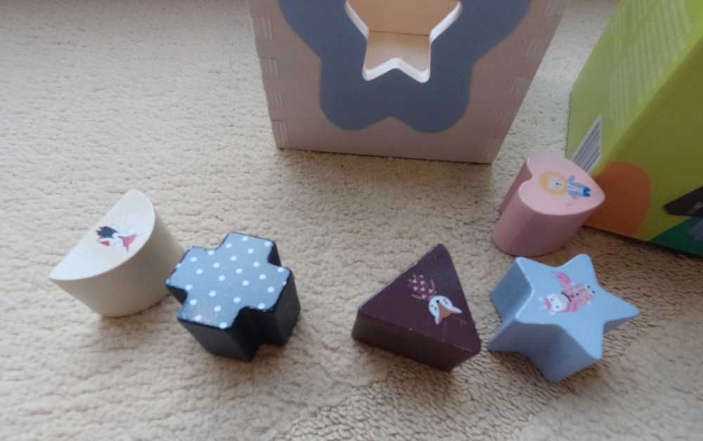 Jucarie sortare, cub pentru bebe cu 5 forme