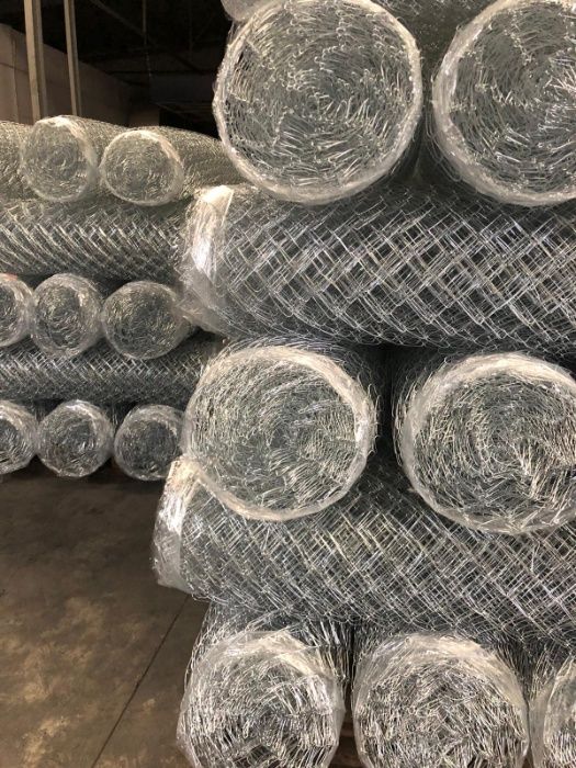 Producator plasa de gard impletita si sarma ghimpata