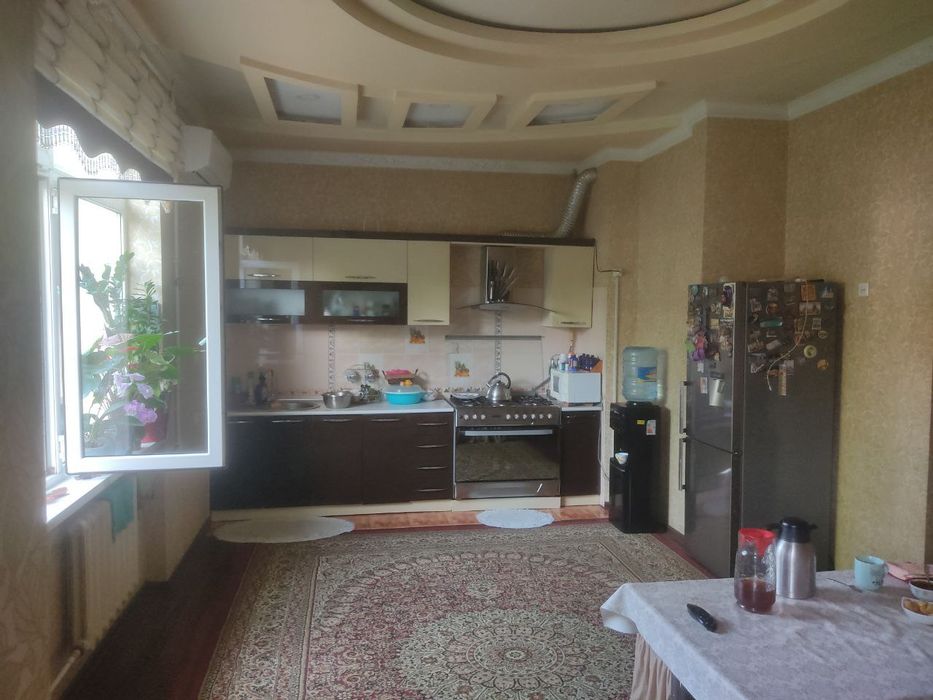 Эшонгузар, Нурхает кучасида 6 сотих 6 хона файзли Ховли